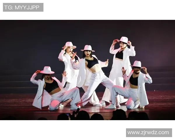 深圳街舞队灵动之美揭秘街舞文化与团队精神的完美结合